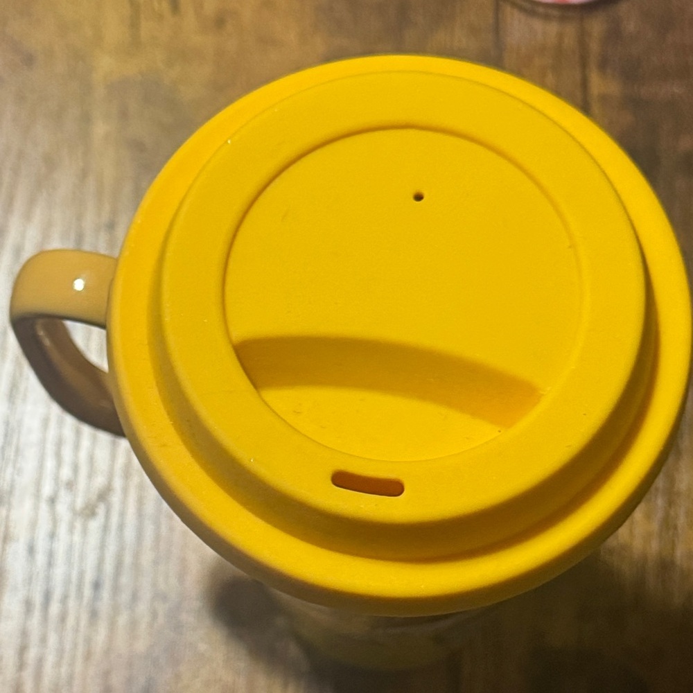 Beauty and the Beast Yellow Travel covered ceramic Mug - Picture 6 of 7